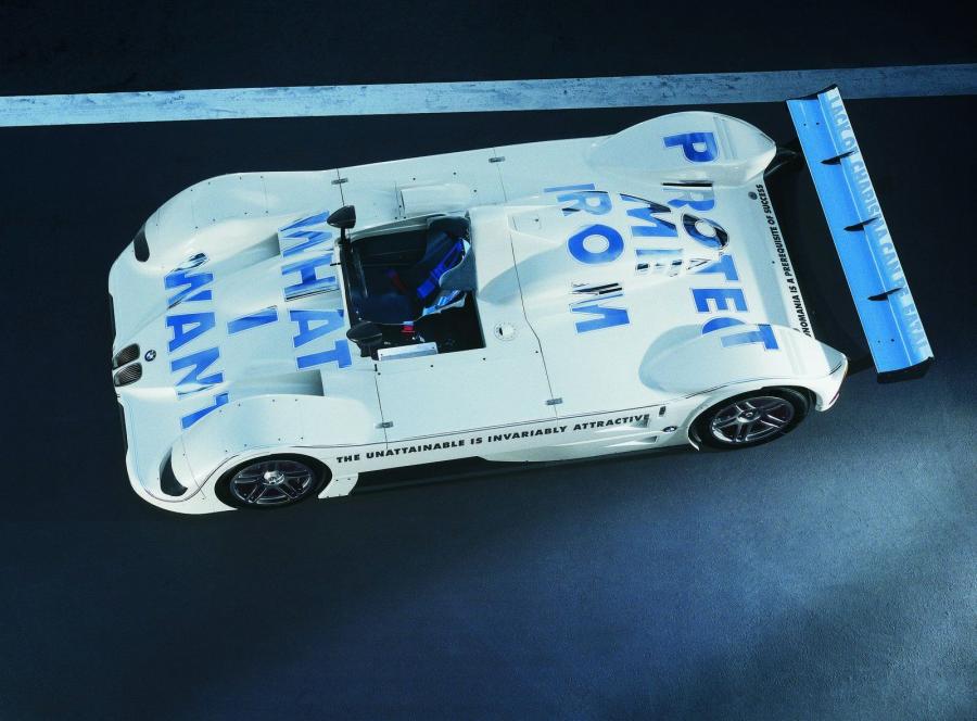  BMW V12 LMR Art Car by Jenny Holzer 1999 года  (фото 23 из 27)
